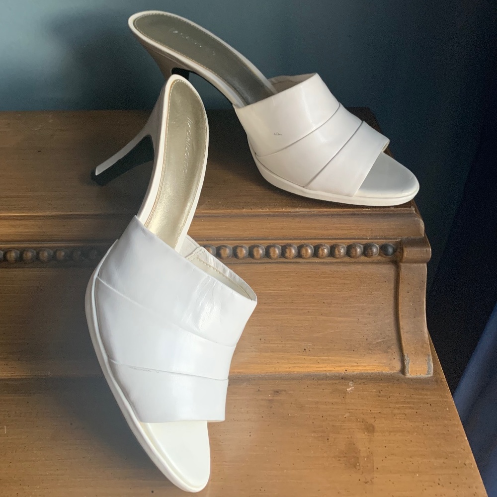 Liz Claiborne White leather mules